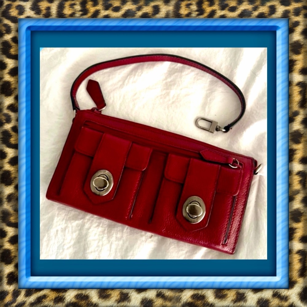 👑✅PRICE FIRM✅ Kenneth Cole Genuine Red Leather Wallet Wristlet.